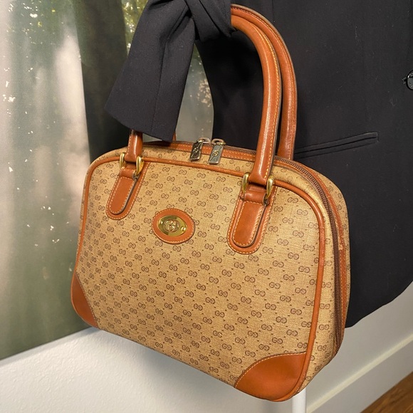 Vintage GUCCI Micro GG Supreme Handbag 1980’s Era - Picture 17 of 17